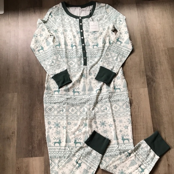 Christmas Holiday Onesie With Functional Bum Flap - Picture 2 of 6